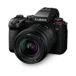 PANASONIC DC-S 5 II KE KIT 20-60MM VOLLFORMAT Hybrid-Systemkamera mit Objektiv 20-60 mm, 7,6 cm Display Touchscreen, WLAN