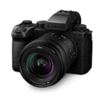 PANASONIC DC-S 5 II X KE KIT 20-60MM VOLLFORMAT Hybrid-Systemkamera mit Objektiv 20-60mm, 7,6 cm Display Touchscreen, WLAN