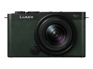 PANASONIC LUMIX DC-S9 D.OLIVE+18-40MM/F4.5-6.3 Systemkamera mit Objektiv 18 - 40 mm, 7,6 cm Display Touchscreen, WLAN