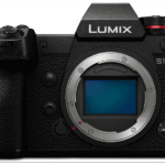 PANASONIC DC-S 1 RE-K GEHÄUSE VOLLFORMAT Systemkamera, 8 cm Display Touchscreen, WLAN
