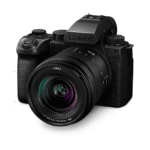 PANASONIC DC-S 5 II X KE KIT 20-60MM VOLLFORMAT Hybrid-Systemkamera mit Objektiv 20-60mm, 7,6 cm Display Touchscreen, WLAN